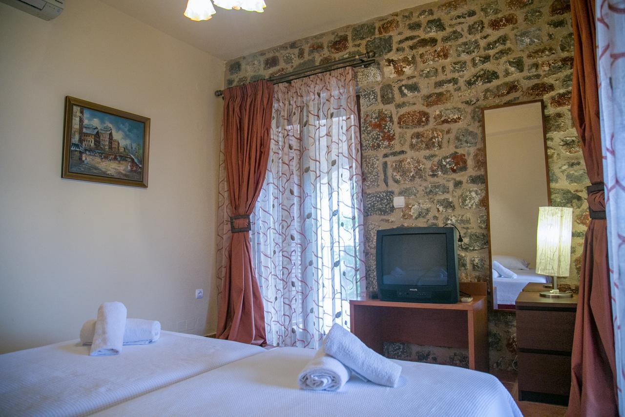 Sophia Limeni View Hotel Areopoli Ngoại thất bức ảnh
