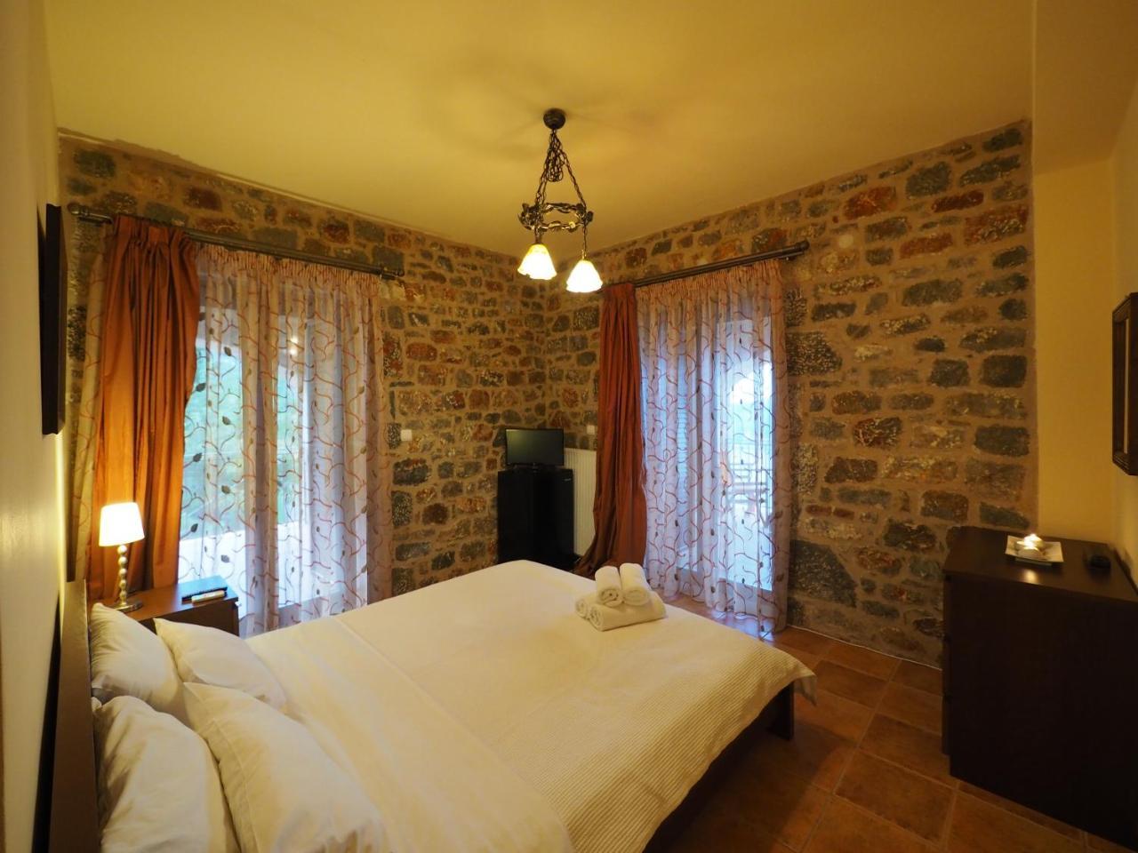 Sophia Limeni View Hotel Areopoli Ngoại thất bức ảnh