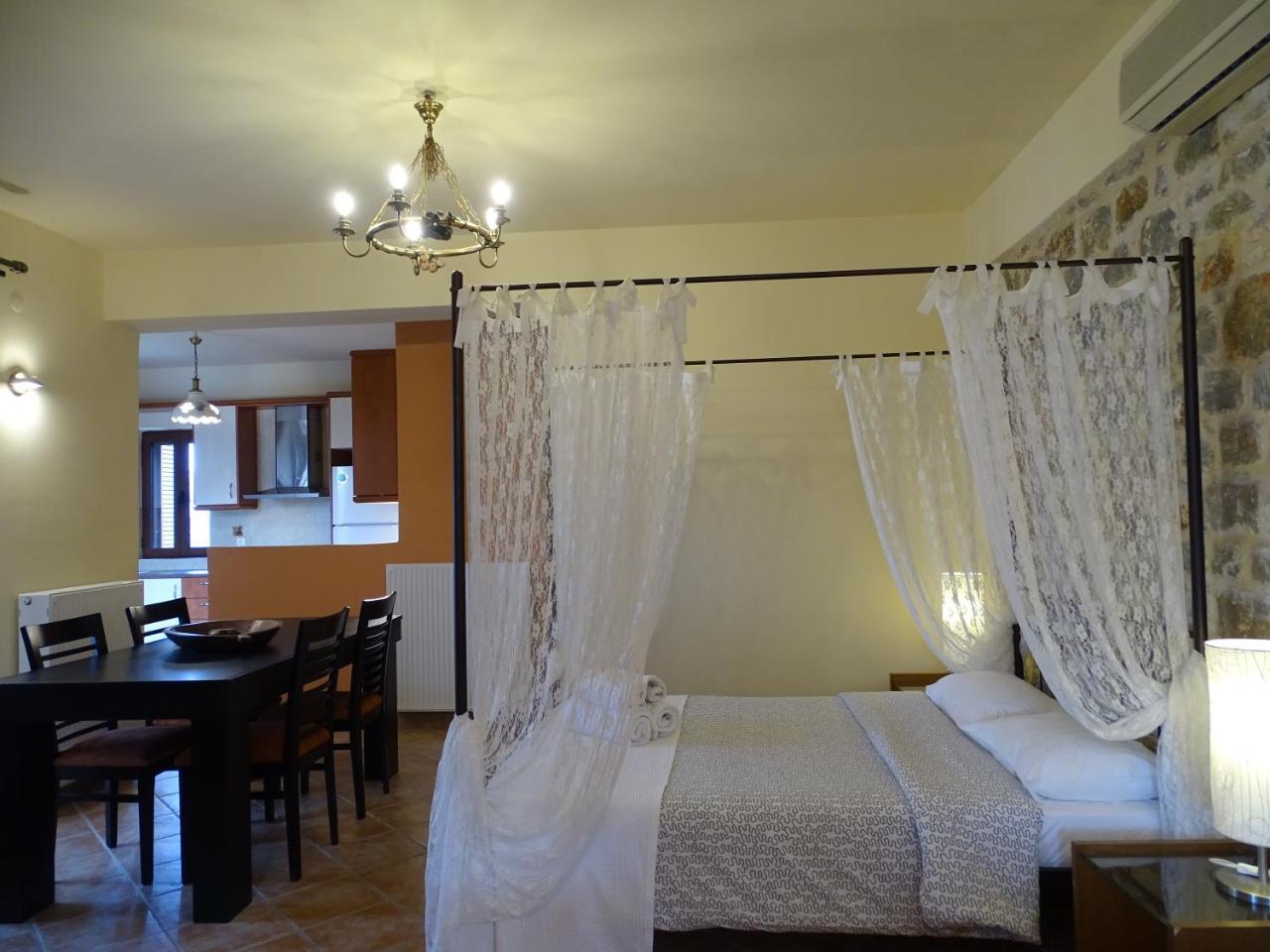 Sophia Limeni View Hotel Areopoli Ngoại thất bức ảnh