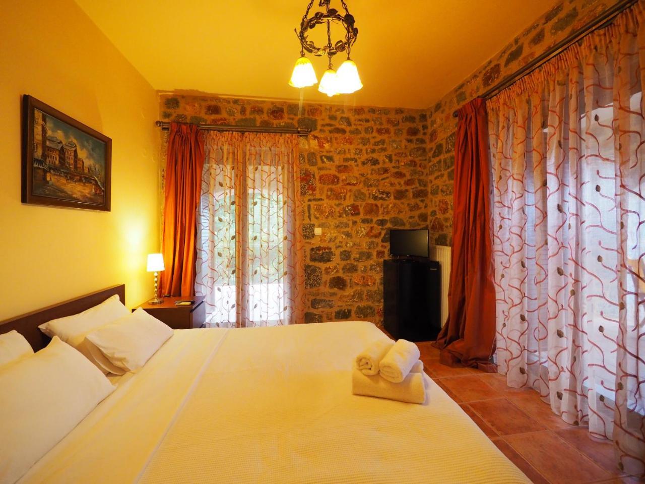 Sophia Limeni View Hotel Areopoli Ngoại thất bức ảnh